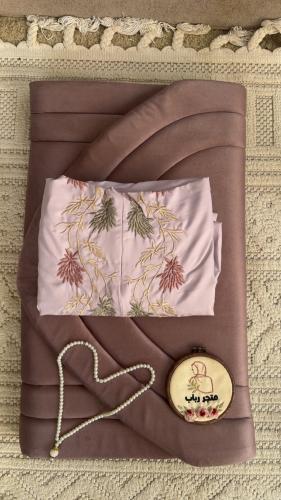 طقم صلاة سحاب + سجاد مع شرشف سحاب