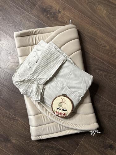طقم صلاة + سجاد مع شرشف مرد ( ربطة)