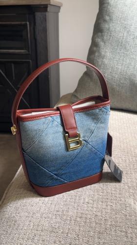 شنطة اصلية فخمة مخفضة