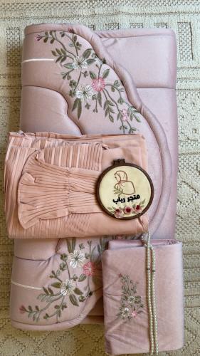 طقم صلاة فخم جدا ربطة