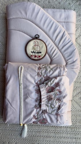 طقم صلاة + سجاد مع شرشف مرد ربطة