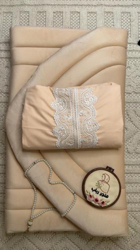 طقم صلاة سحاب + سجاد مع شرشف سحاب