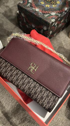 شنطة كارولينا هريرا هاي كواليتي