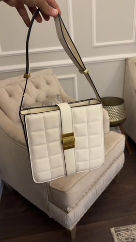 شنطة بوتيغا فخمة مخفضة