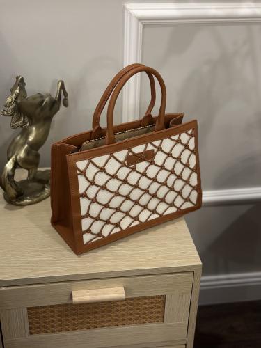 شنطة اصلية فخمة مخفضة