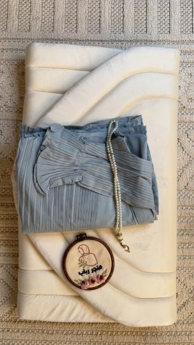 طقم صلاة + سجاد مع شرشف ربطة