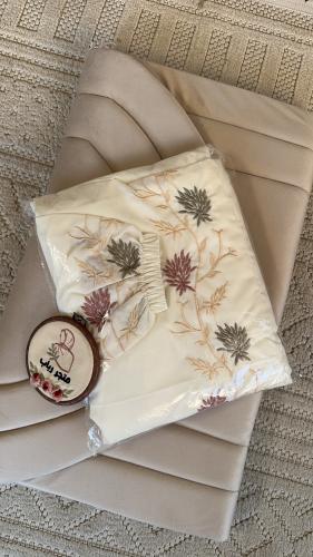 طقم صلاة + سجاد مع شرشف مرد ربطة