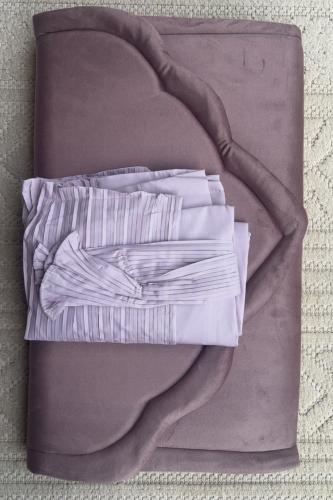 طقم صلاة ربطة + سجاد مع شرشف مرد