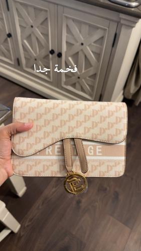 شنطة اصلية فخمة مخفضة