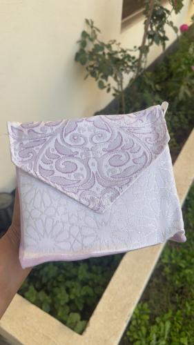 شنطة مع سجادة