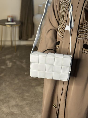 شنطة بوتيغا هاي كواليتي ازرق فاتح مع بوكس الماركة