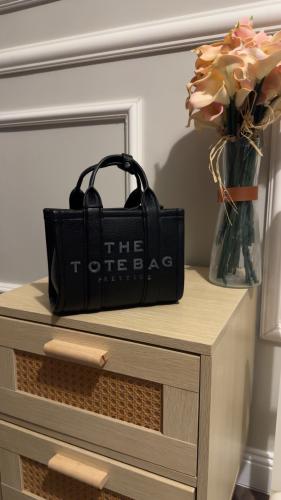 شنطة اصلية فخمة مخفضة