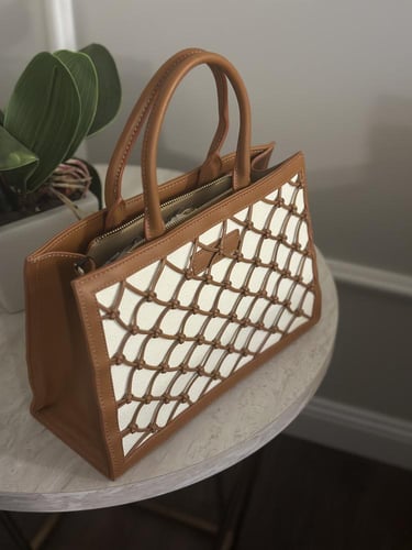 شنطة اصلية فخمة مخفضة