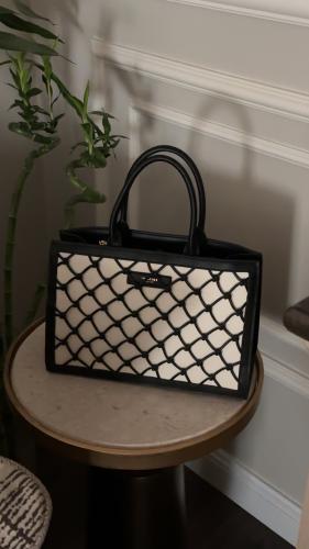 شنطة اصلية فخمة مخفضة