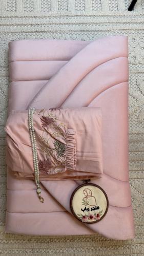 طقم صلاة ربطة + سجاد مع شرشف مرد ربطة