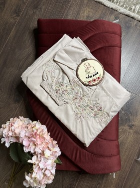 طقم صلاة + سجاد مع شرشف مرد ( ربطة) + هدية مجاني