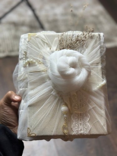 بكج رجالي(سجاد حرير+مصحف مفسر+مسباح لؤلؤ + تغليف م...