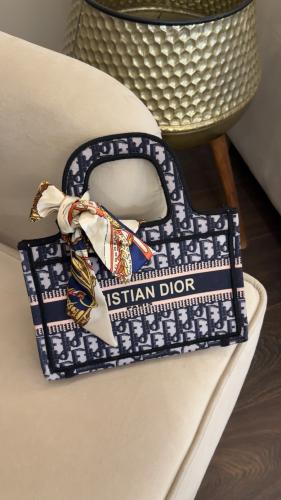 شنطة ديور فخمة مخفضة