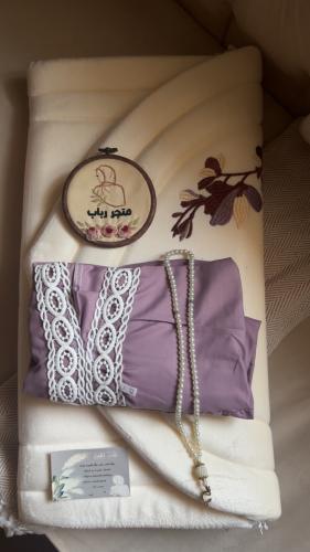 طقم اطفال يلبس من ٧ سنه الى ٩