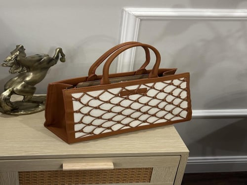 شنطة اصلية فخمة مخفضة