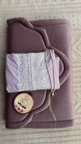 طقم صلاة مع شرشف سحاب