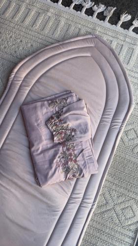 طقم صلاة + سجاد مع شرشف مرد ربطة