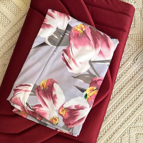 طقم صلاة + سجاد مع شرشف بودرة سحاب