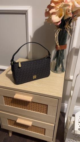 شنطة اصلية فخمة مخفضة