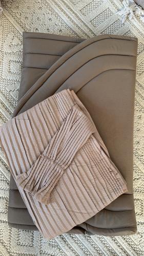 طقم صلاة + سجاد مع شرشف مرد ربطة