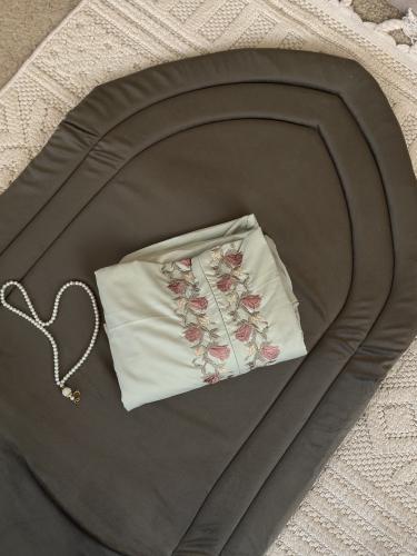 طقم صلاة سحاب + سجاد مع شرشف سحاب