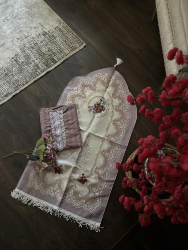 طقم صلاة جميل جدا سحاب ( جلابية)