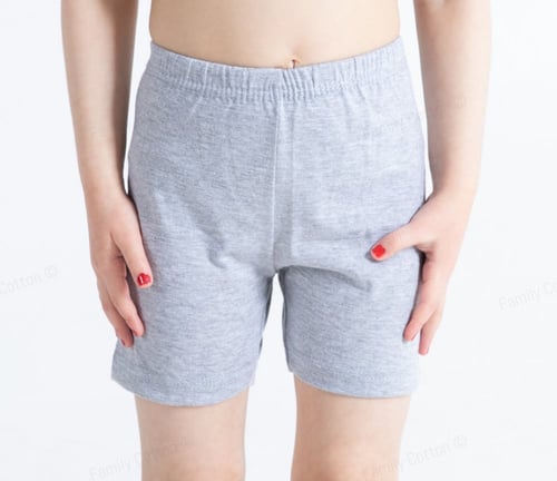 شورت بناتي داخلي ملون