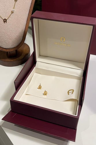 طقم اقنر لؤلؤ