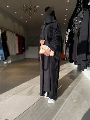 عباية اكمام كسرات