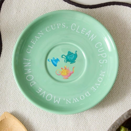 كوب أليس مع صحن