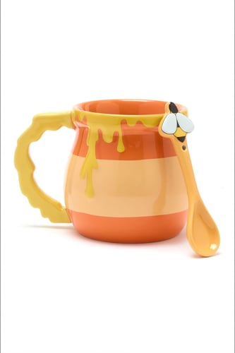 كوب ويني الدبدوب مع ملعقة