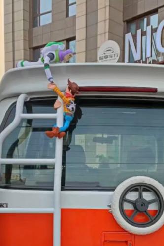 تعليقة وودي وباز يطير للسيارة 40 سم - حكاية لعبة