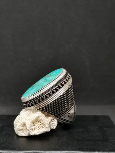 صخاتم الفضة بحجر فيروز نيشابوري ايراني بصياغة عباس...