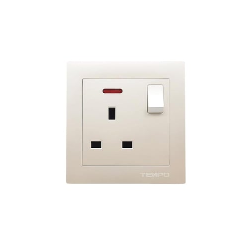 فيش ثلاثي بمفتاح 13 أمبير تيمبو