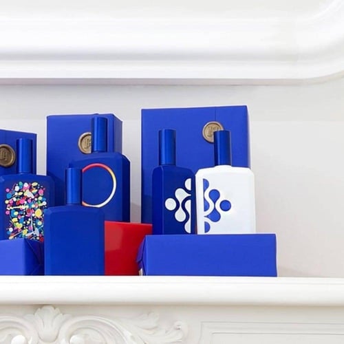 عطر هيستوريس دي بارفيومز ذيز ايز نوت ا بلو بوتل 1....