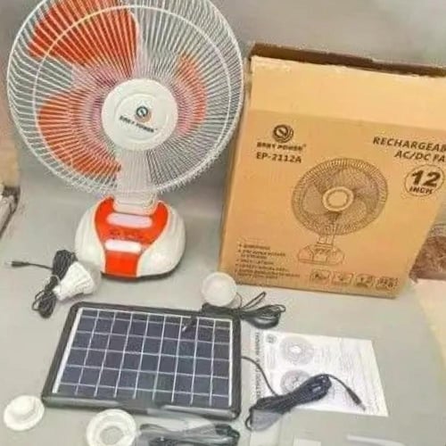 مروحة مع اضاءة بالطاقة الشمسية