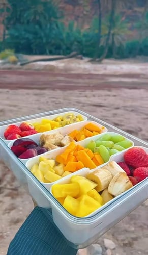 علبة تخزين خضروات وفواكه متعددة الأقسام بغطاء محكم...