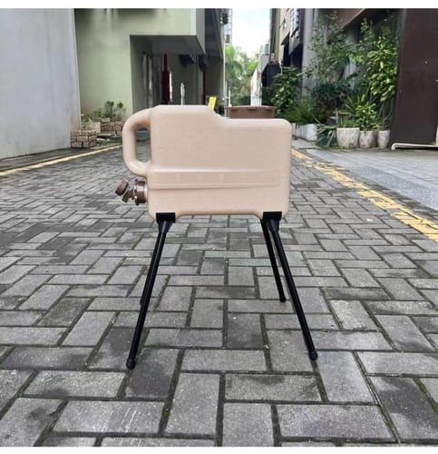 حامل قارورة الماء المحمول قابل للطي