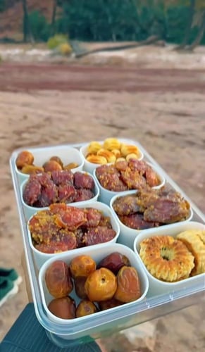 صينية تقديم بلاستيك مع غطاء الفواكة و المكسرات مكو...