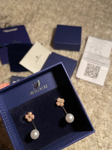 حلق سوارفسكي وردة ولولو