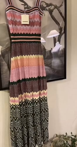 فستان ساندرو بألوان