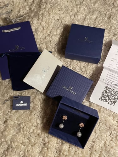 حلق سوارفسكي وردة ولولو