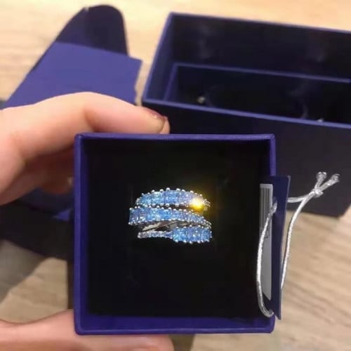 خاتم الهبه أزرق سوارفسكي مع الملحقات