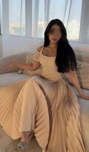 فستان بيج بكسرات جانبية