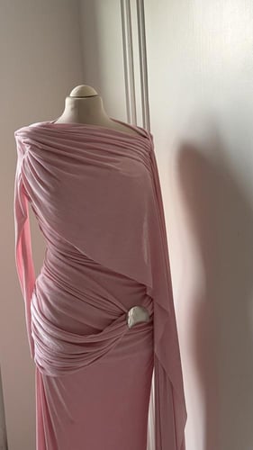 فستان انيق بكم طويل